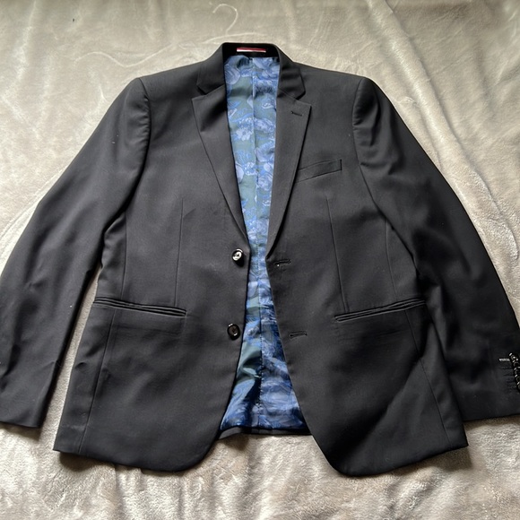 Mens tux - Picture 2 of 9